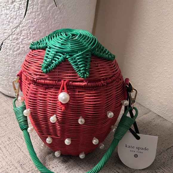 Kate Spade Strawberry bag - Picture 1 of 6